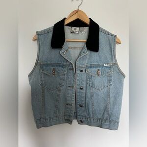 Jean Vest